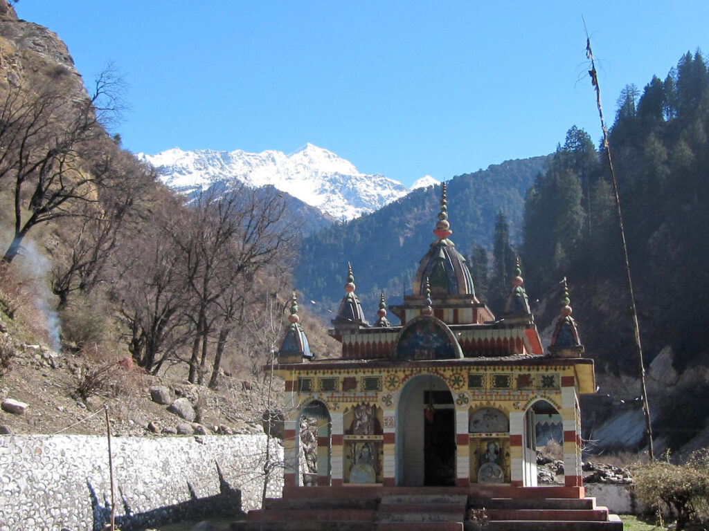 Retreat project connected to the Dunagiri Foundation