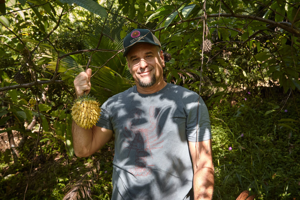 Planting and soil work in a Costa Rica food forest